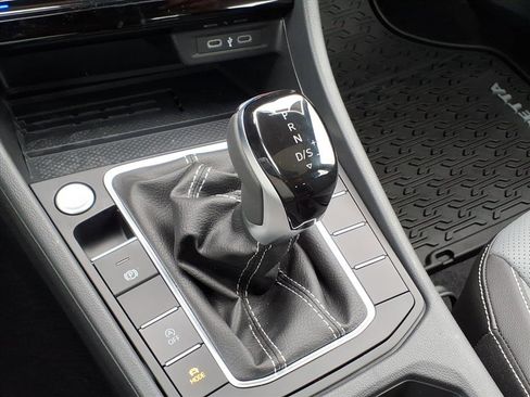 New 2025 Volkswagen Jetta SEL image 11