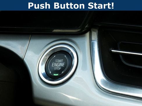 Used 2025 Chevrolet Trax LT image 17