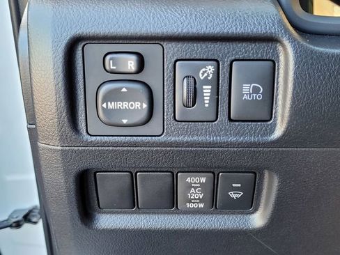 Certified 2024 Toyota 4Runner TRD Off-Road Premium AWD/4WD image 17