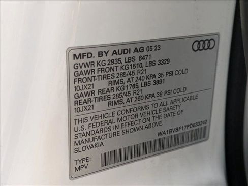 Used 2023 Audi Q8 Premium Plus image 26