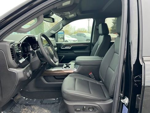 New 2026 Chevrolet Silverado 2500 LT w/ All Star Edition AWD/4WD image 4