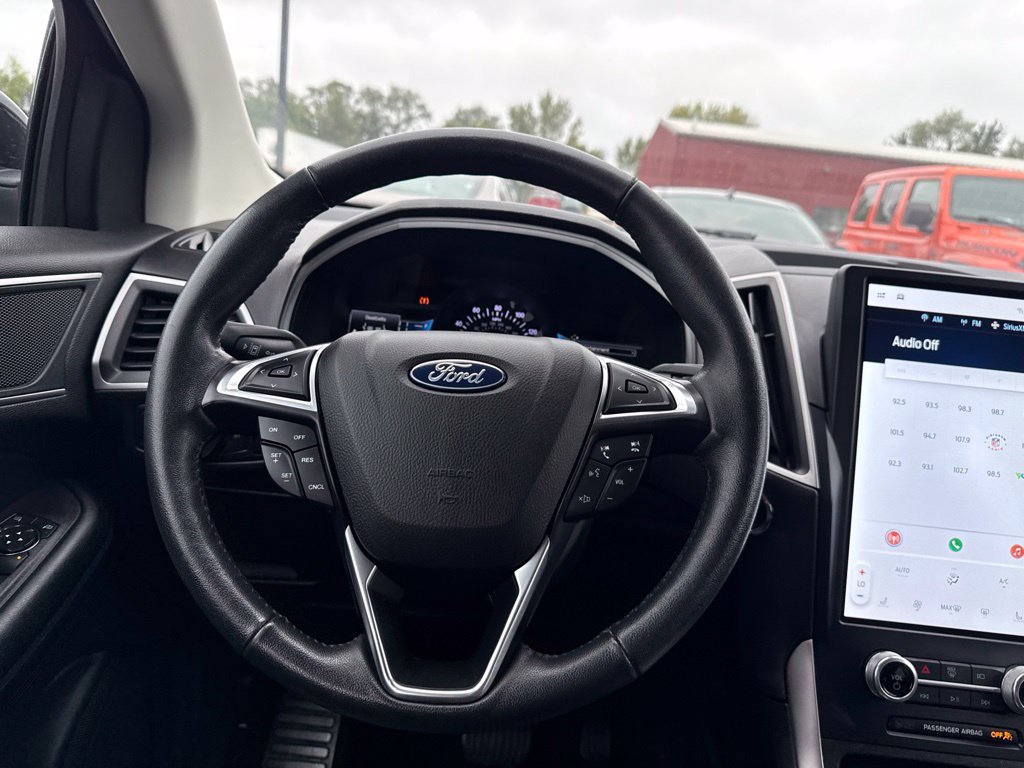 Used 2022 Ford Edge SEL AWD/4WD image 11