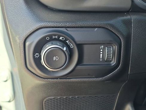 Certified 2023 Jeep Wrangler Sahara image 33