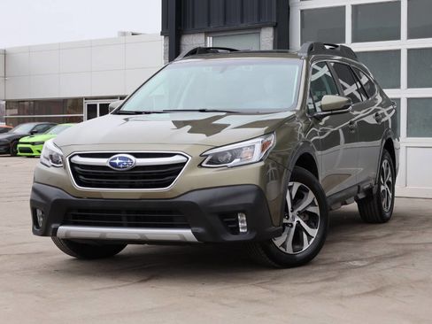 Used 2020 Subaru Outback Limited w/ Popular Package #2 image 3