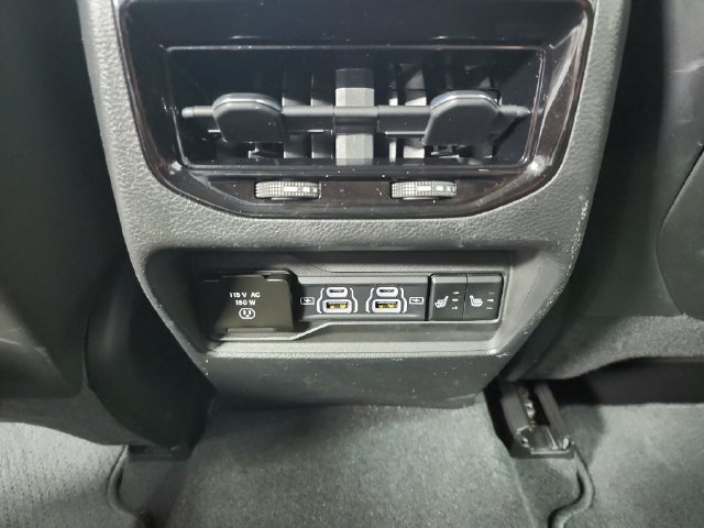 Used 2023 Jeep Grand Cherokee Limited AWD/4WD image 38