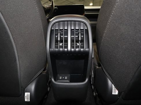 Used 2025 Hyundai Kona SEL image 30