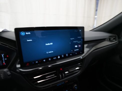 Used 2023 Ford Escape ST-Line w/ Tech Pack #1 AWD/4WD image 6