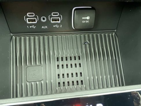 New 2026 Jeep Grand Cherokee Altitude image 13