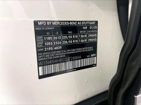 Used 2025 Mercedes-Benz GLA 250 4MATIC image 36