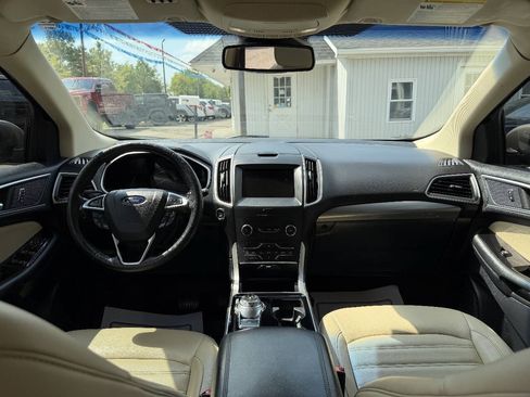 Used 2019 Ford Edge SEL w/ Equipment Group 201A AWD/4WD image 10