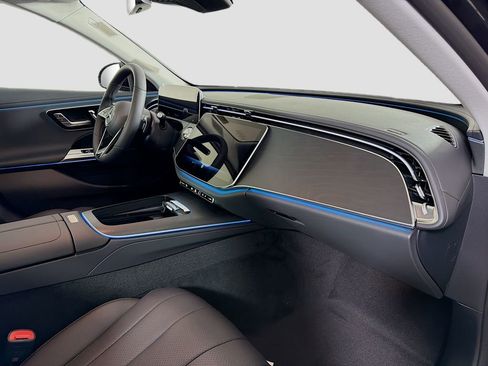 New 2026 Mercedes-Benz E 350 4MATIC Sedan image 31