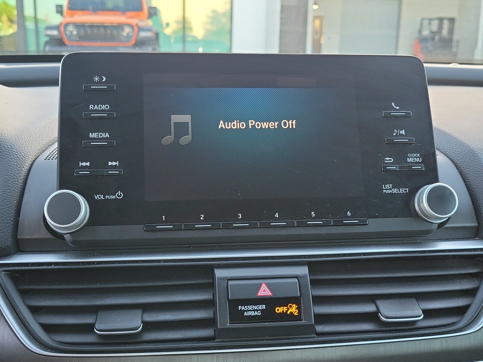 Used 2018 Honda Accord LX image 23