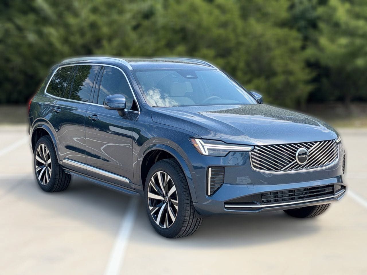 New 2026 Volvo XC90 B5 Core AWD/4WD image 4