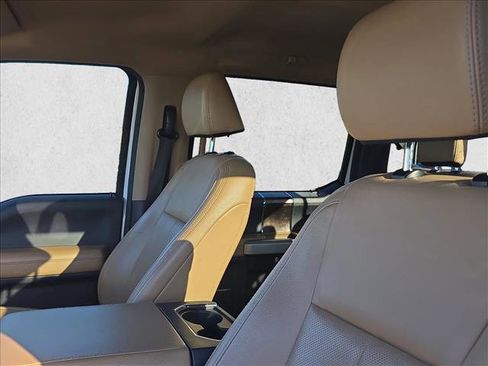 Used 2022 Ford F250 Lariat w/ Lariat Ultimate Package image 16