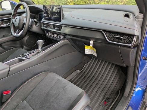 Certified 2025 Acura ADX A-Spec image 27