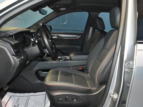 Used 2024 GMC Acadia AT4 w/ Super Cruise Package image 7