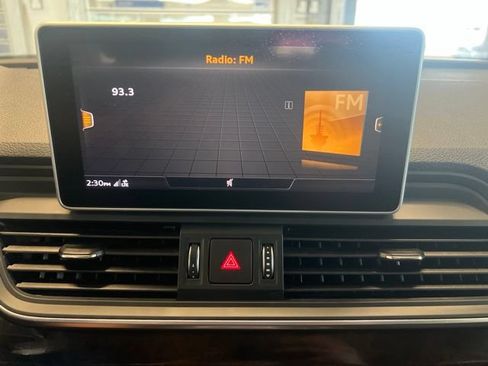 Used 2018 Audi Q5 2.0T Premium Plus w/ Premium Plus Package AWD/4WD image 22