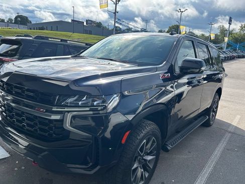 Used 2022 Chevrolet Tahoe Z71 w/ Luxury Package AWD/4WD image 1