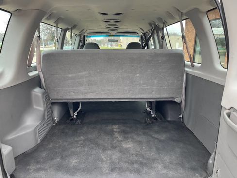 Used 2007 Ford E-350 and Econoline 350 XLT image 24