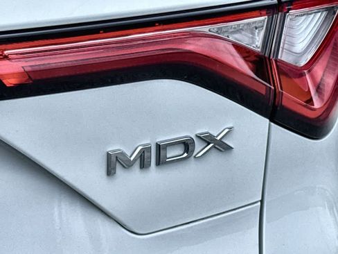 Used 2023 Acura MDX SH-AWD image 10