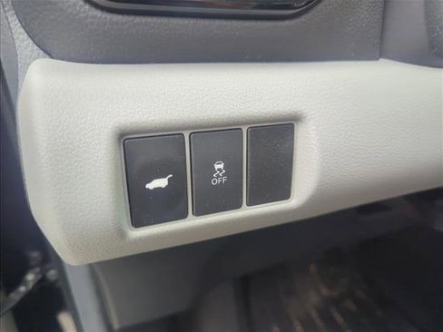 Used 2025 Honda Pilot Touring image 24