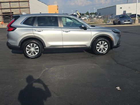 Certified 2025 Honda CR-V LX image 9