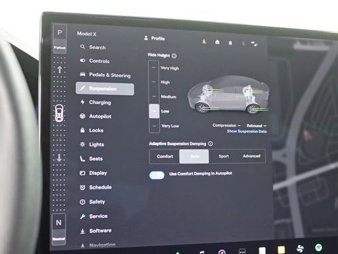 Used 2022 Tesla Model X Plaid image 22