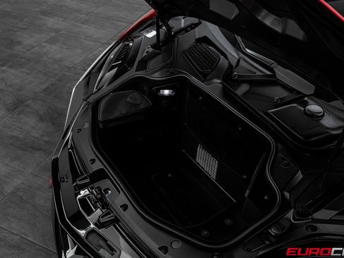 Used 2025 Lamborghini Revuelto image 12