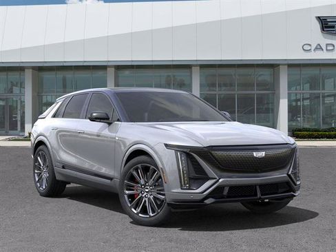 New 2026 Cadillac Lyriq V image 7