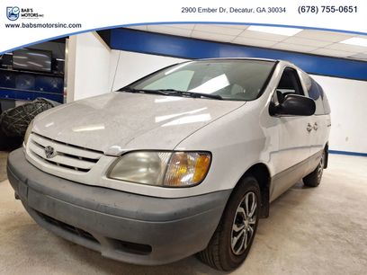Used 2001 Toyota Sienna LE