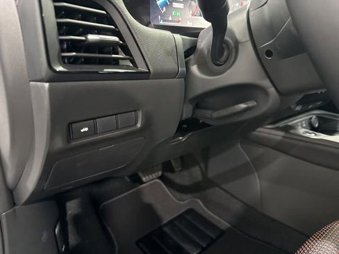 New 2026 Nissan Sentra SR w/ Floor Mat Package image 15