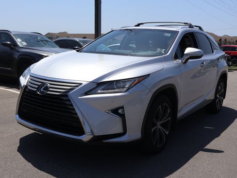 Used 2017 Lexus RX 350 AWD w/ Premium Package image 3