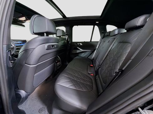 New 2026 BMW X5 xDrive40i w/ M Sport Package image 25