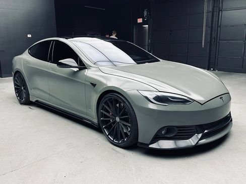 Used 2012 Tesla Model S Performance RWD image 9