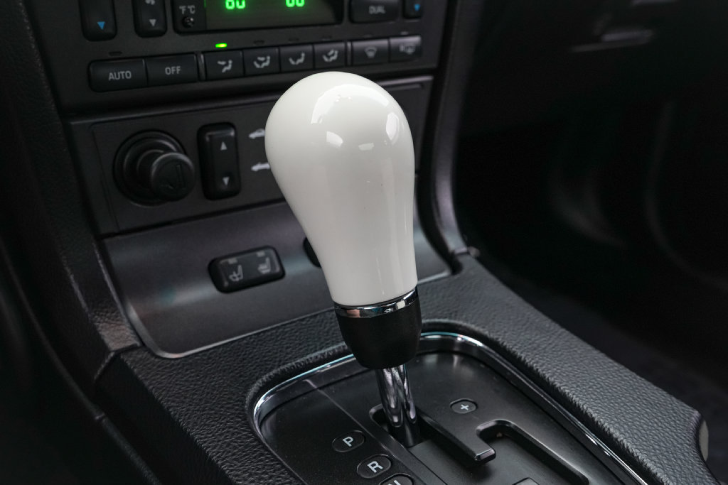 Used 2003 Ford Thunderbird RWD image 28