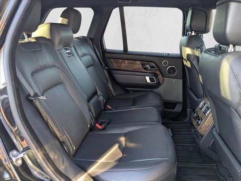 Used 2019 Land Rover Range Rover HSE image 25