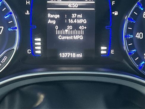 Used 2020 Chrysler Pacifica Touring w/ S Appearance Package image 39