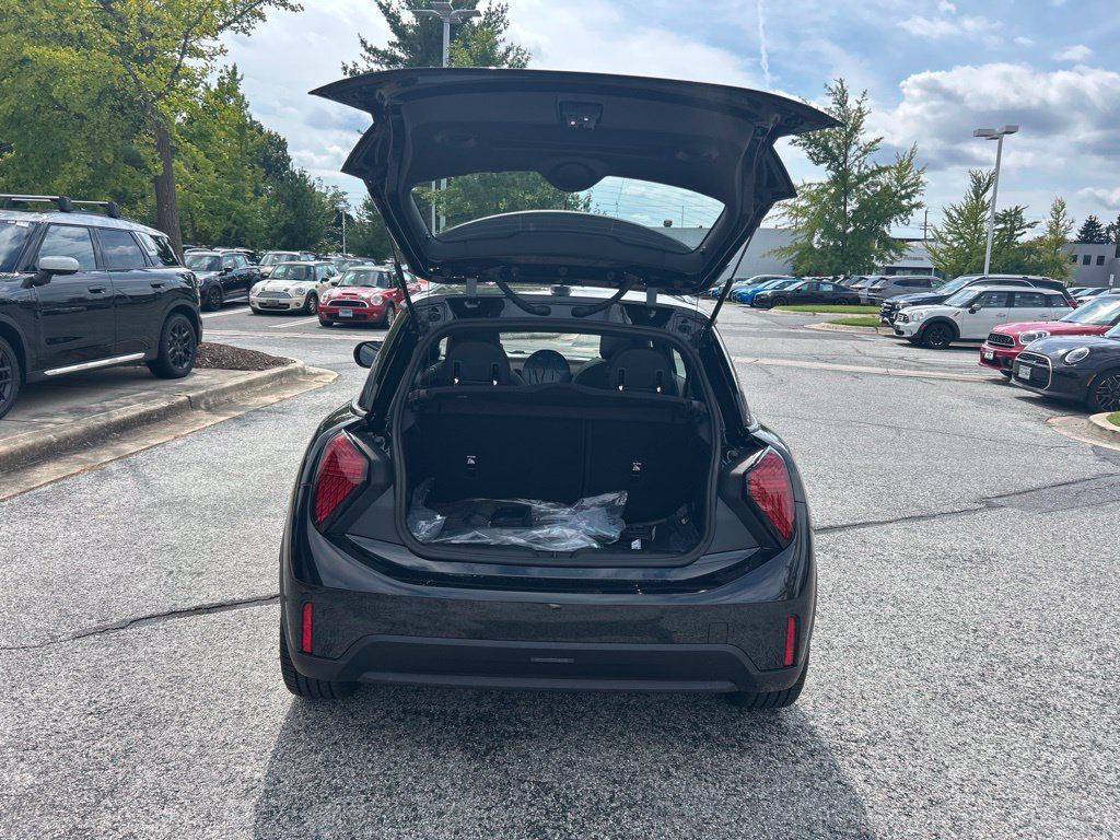 New 2027 MINI Cooper 2-Door Hardtop FWD image 8