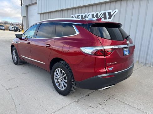 Used 2024 Buick Enclave Premium AWD/4WD image 6