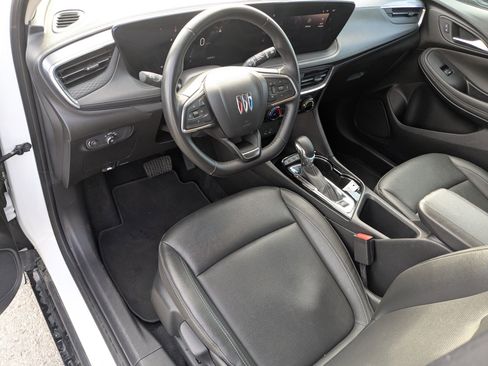 Used 2024 Buick Encore GX Sport Touring image 16