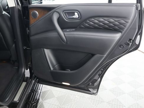 Used 2019 INFINITI QX80 Luxe AWD/4WD image 38