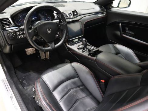 Used 2018 Maserati GranTurismo Sport image 17