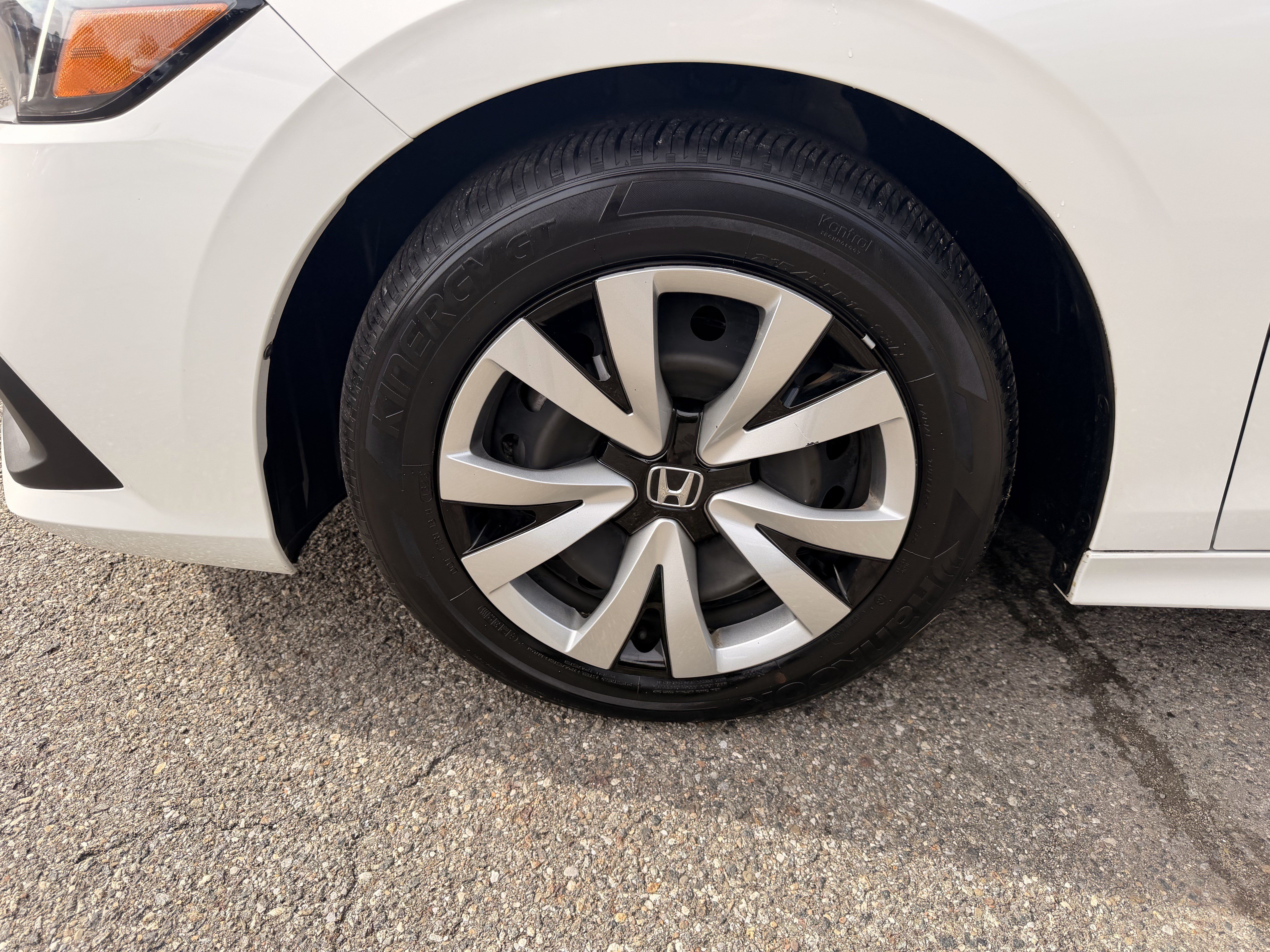 Used 2023 Honda Civic LX image 6