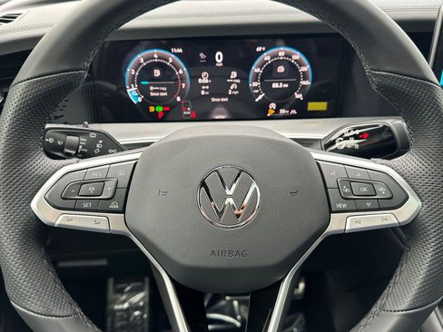 New 2026 Volkswagen Tiguan SE R-Line image 22