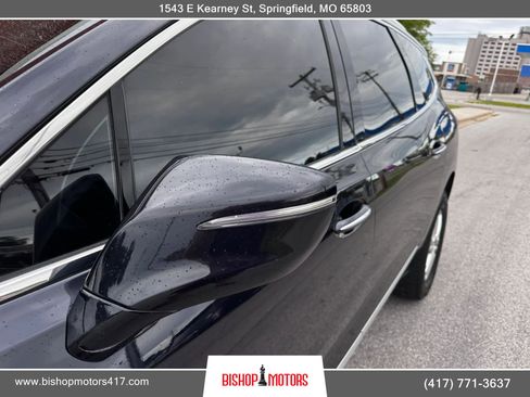Used 2020 Buick Enclave Essence w/ Sound and Sites Package AWD/4WD image 28