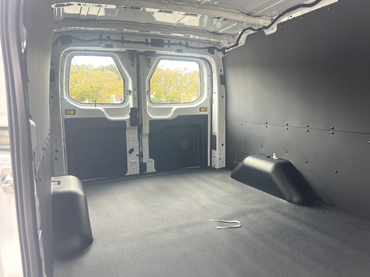 New 2027 Ford Transit 250 Low Roof w/ Load Area Protection Package RWD image 18