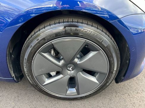 Used 2021 Tesla Model 3 Standard Range Plus image 13