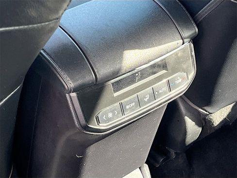 Used 2022 Toyota Highlander XSE image 26