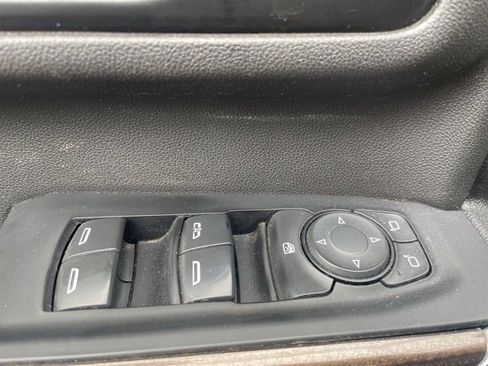 Used 2022 Chevrolet Silverado 2500 LT w/ Convenience Package image 10