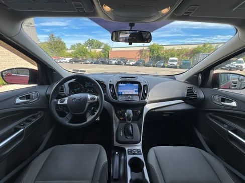 Used 2016 Ford Escape SE w/ Equipment Group 201A AWD/4WD image 17